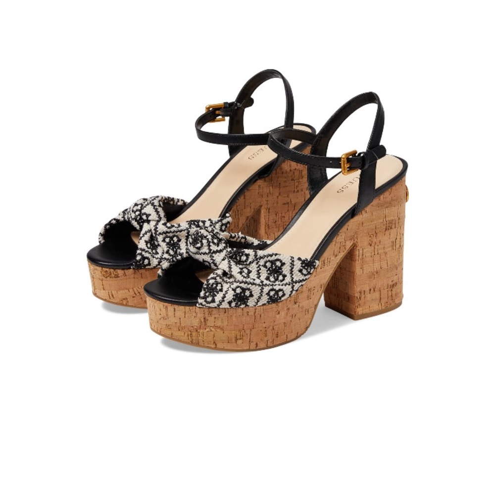 Women’s Guess Yipster platform sandals Sz 10med